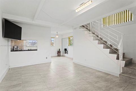 1220 SW 5th St 21 Miami FL 33135