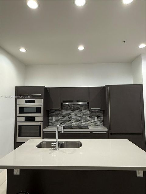 Photo of 7661 NW 107th Ave #813, Doral, FL 33178 (MLS # A11976104)