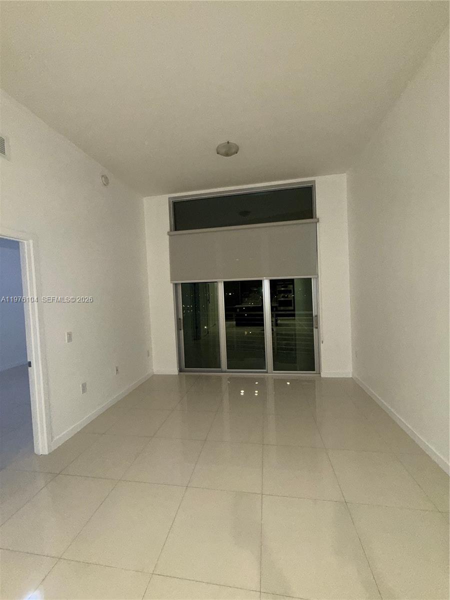 GRAND BAY COMMONS SOUTH - Residential