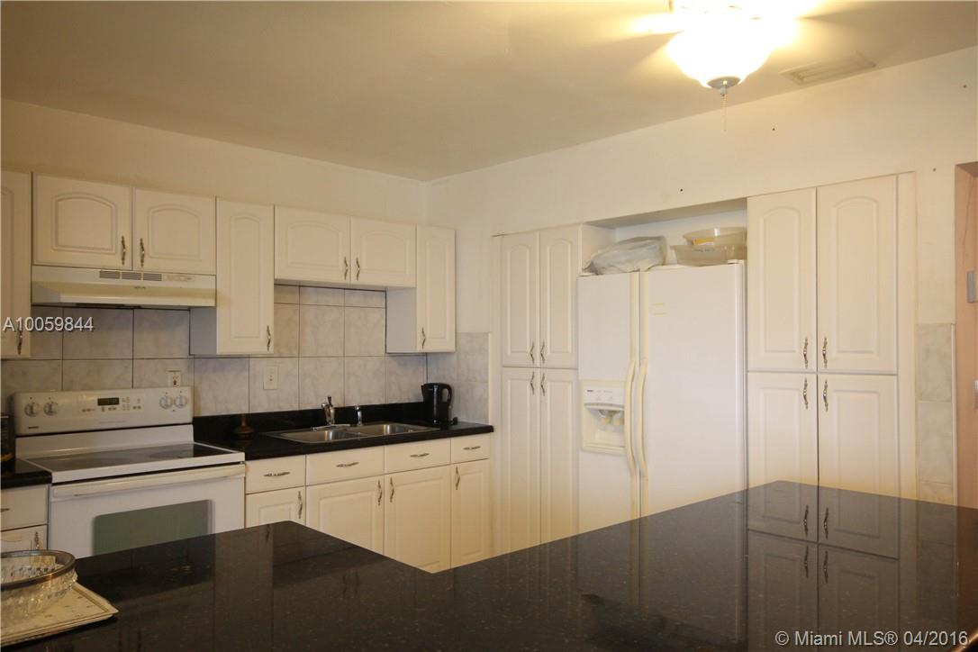 Berkeley Manor Sec 01 - Residential