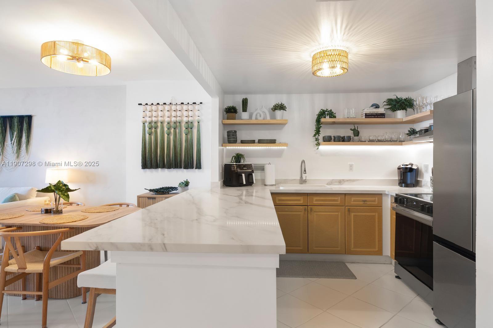 RONEY PALACE CONDO - Residential Lease