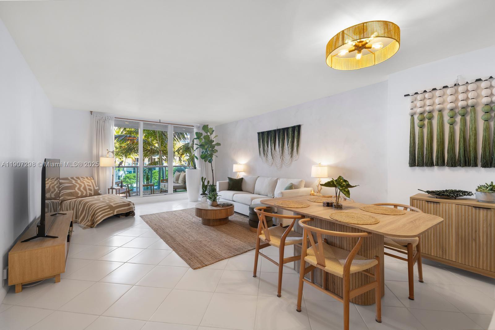 RONEY PALACE CONDO - Residential Lease