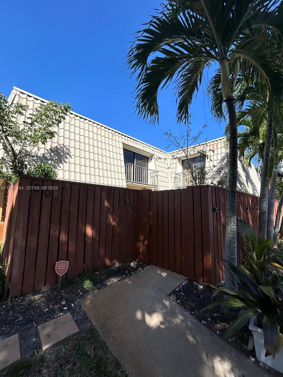 EMBASSY PARK CONDO - Residential