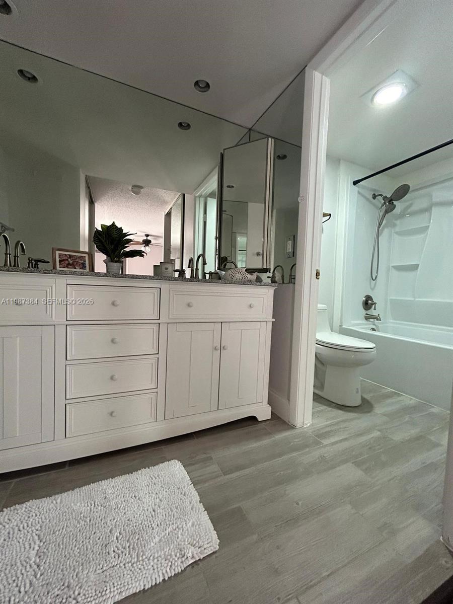 EMBASSY PARK CONDO - Residential