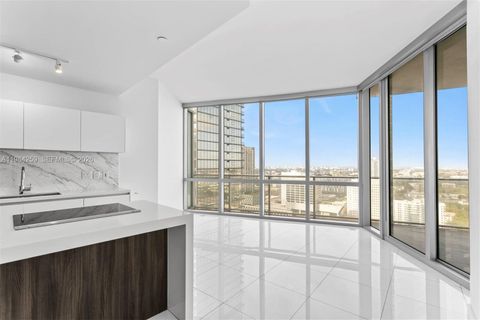 851 NE 1st Ave 3010 Miami FL 33132