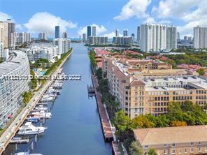 ALAQUA CONDO - Residential