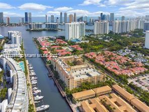 ALAQUA CONDO - Residential