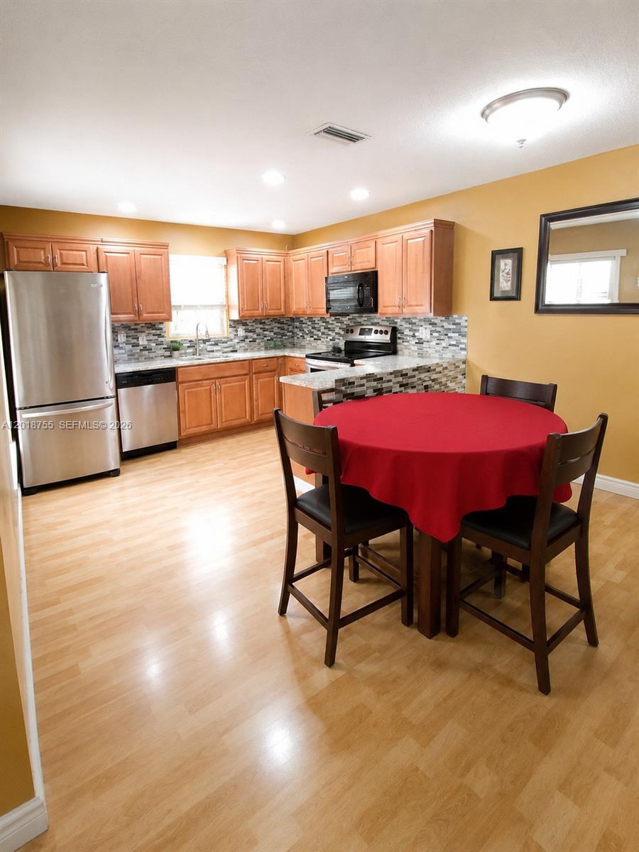 LAUDERDALE NORTH PARK SEC - Residential