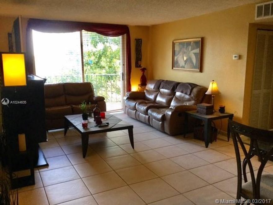 Lovely corner unit kept in great condition. Updated bathrooms and kitchen, accordion shutters, very private balcony, master bedroom with 2 windows and walk in closet. Complete a/c unit was replaced approx. 2 yrs ago.&#xD;&#xA;Ready to move in. Located near the elevator . This bldg. entrance and hallways were remodeled and it shows very well. Low assoc. includes pool, gym, tennis courts . Only minutes to Airport and shops. Vacant and easy to show