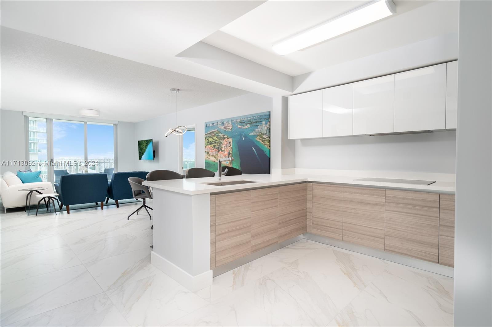 PARQUE TOWERS CONDO - Residential Lease