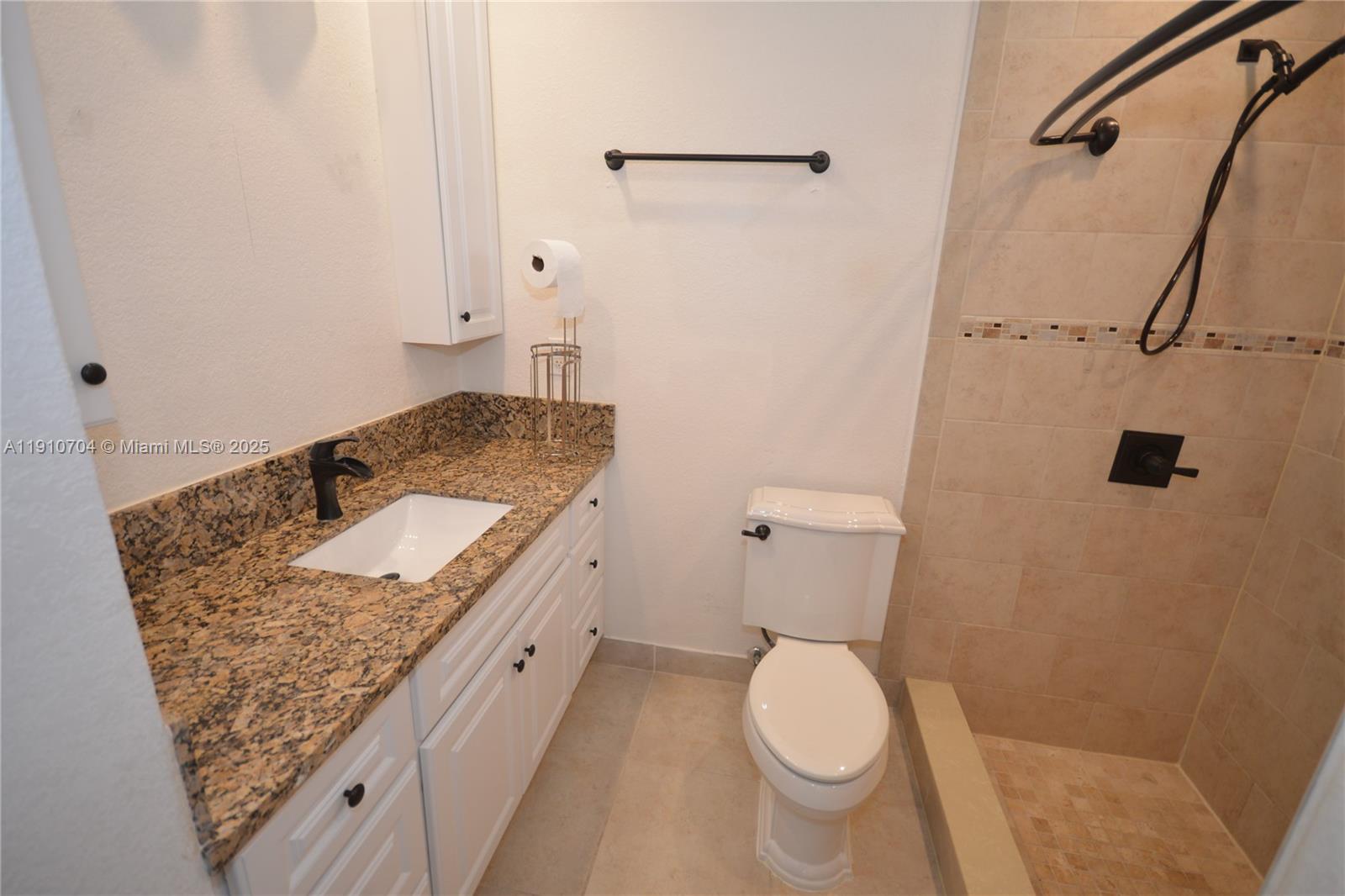 NEWMANS SURVEY - Residential Lease