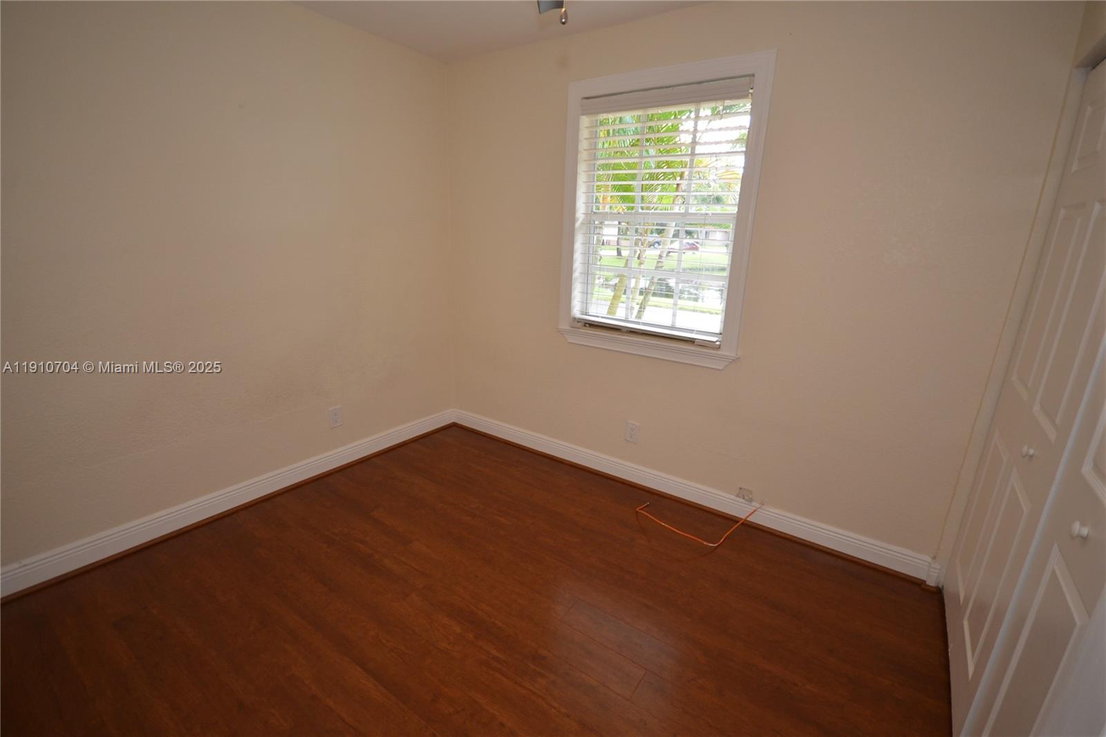 NEWMANS SURVEY - Residential Lease