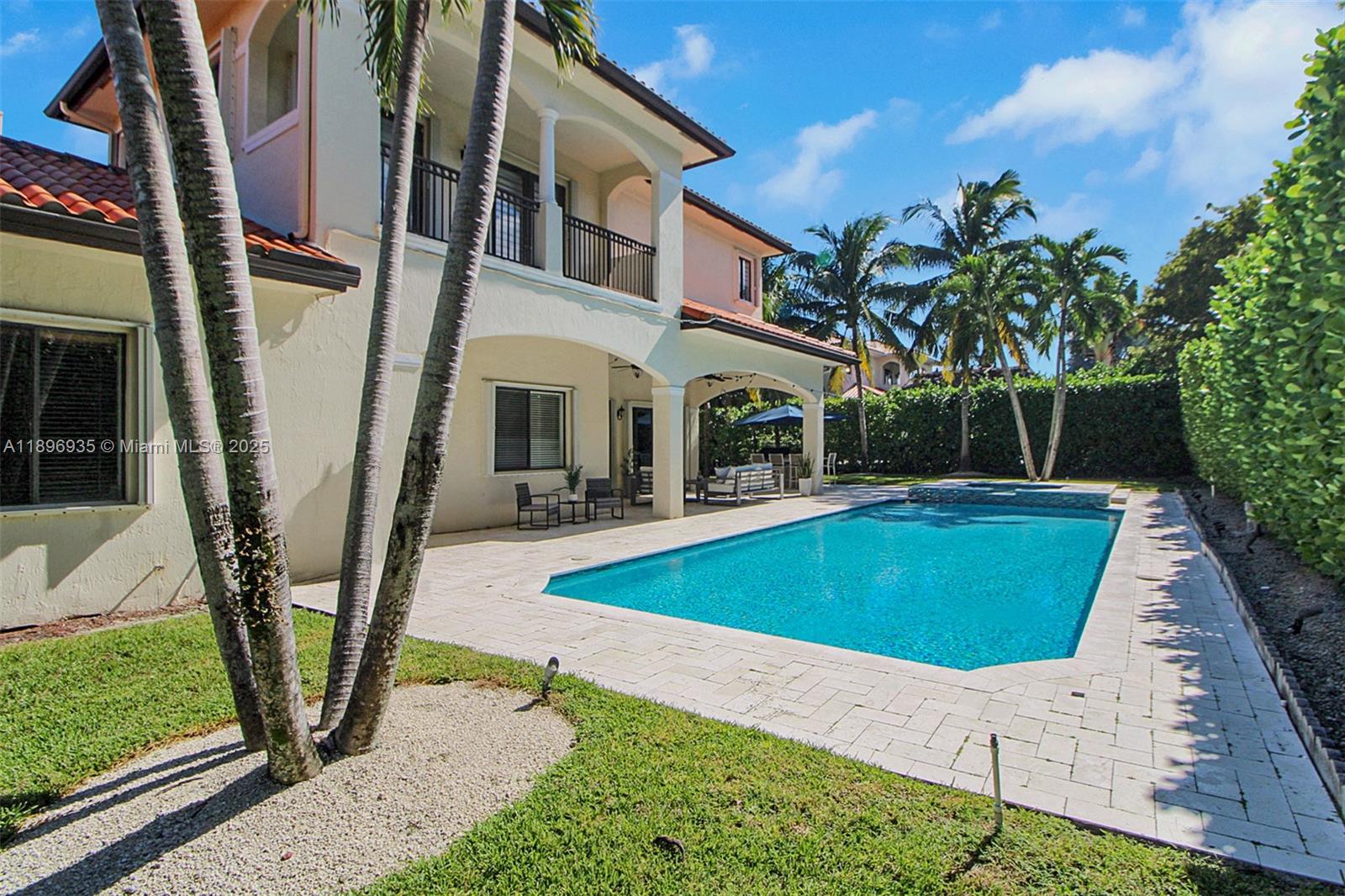 CUTLER CAY - Residential