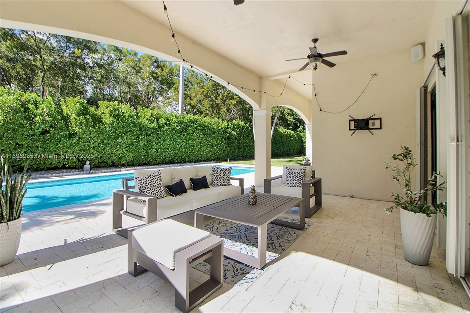 CUTLER CAY - Residential