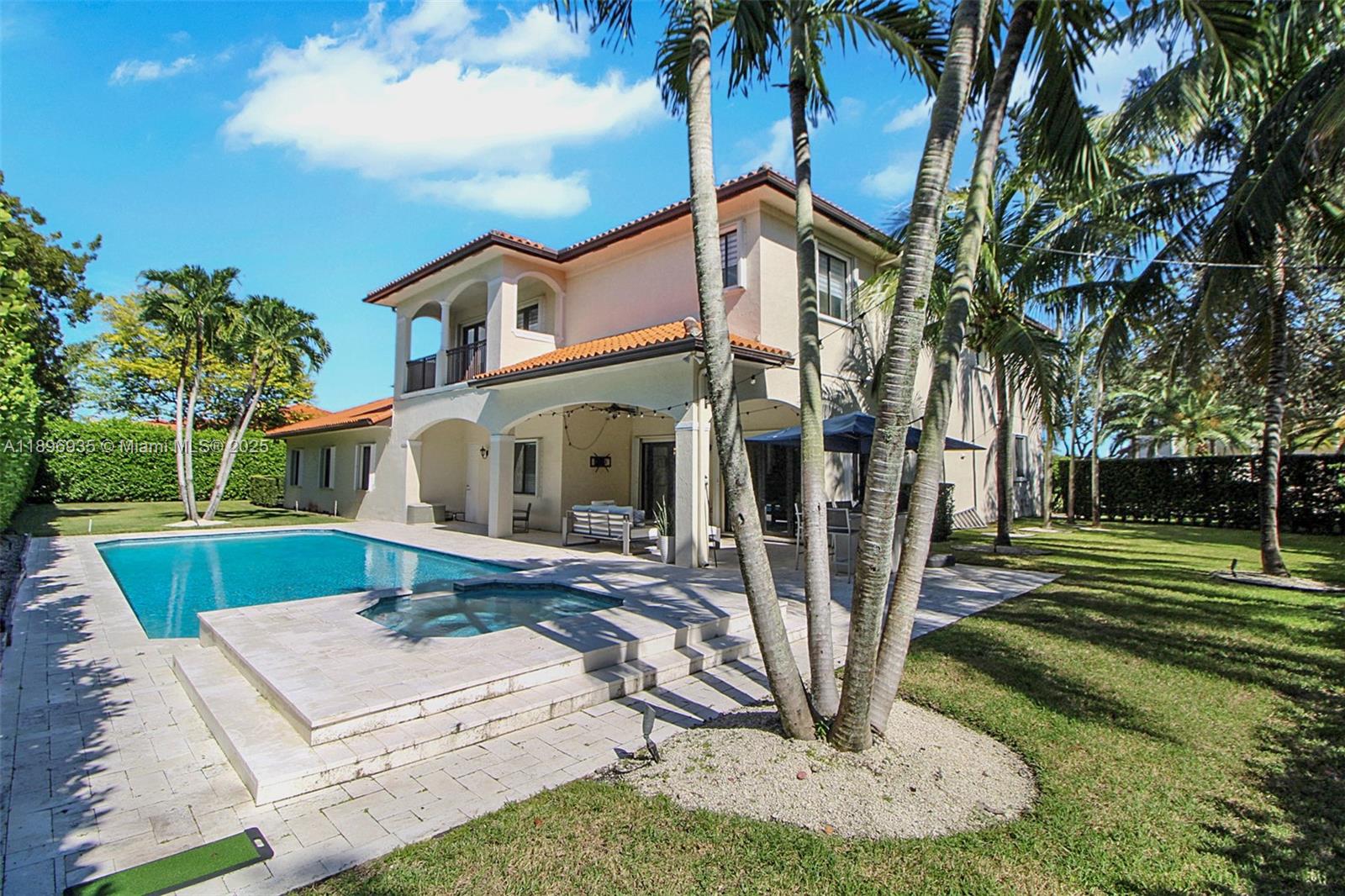 CUTLER CAY - Residential