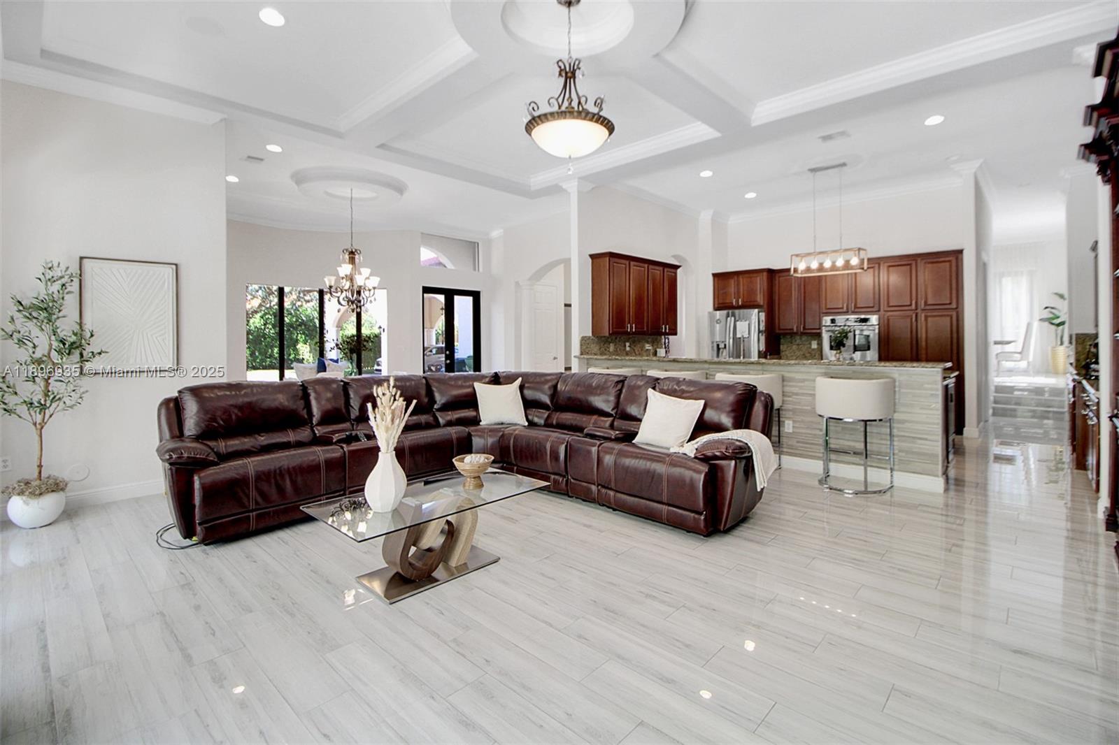 CUTLER CAY - Residential