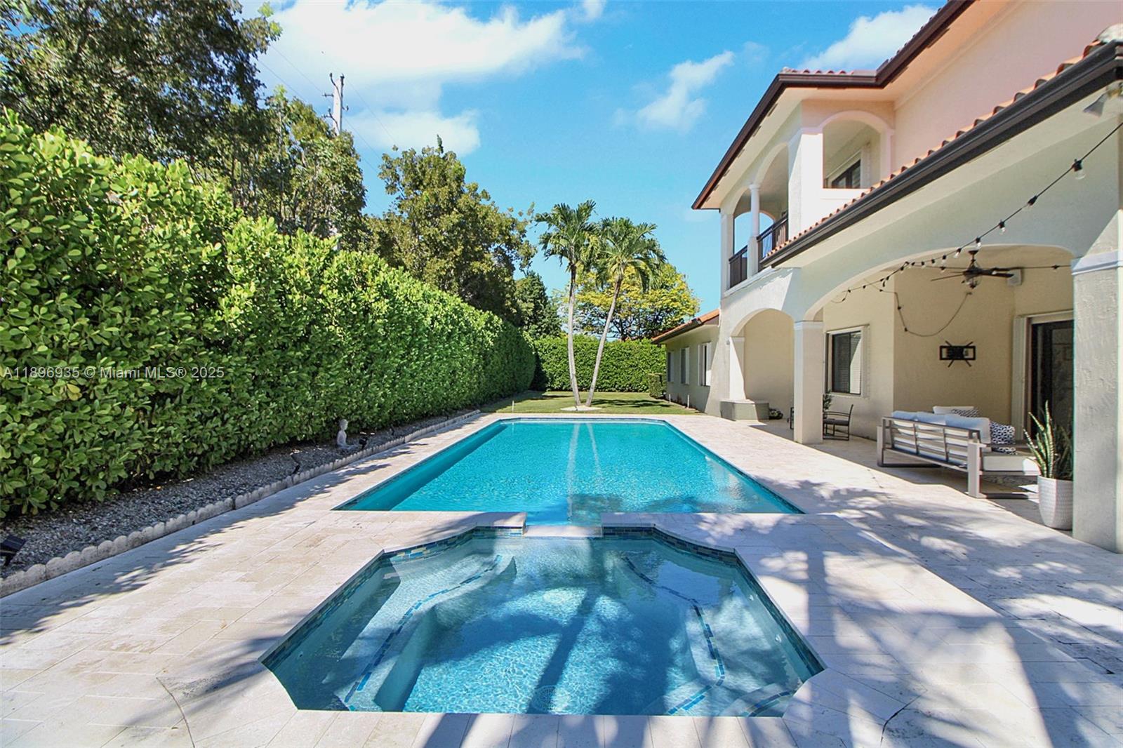 CUTLER CAY - Residential