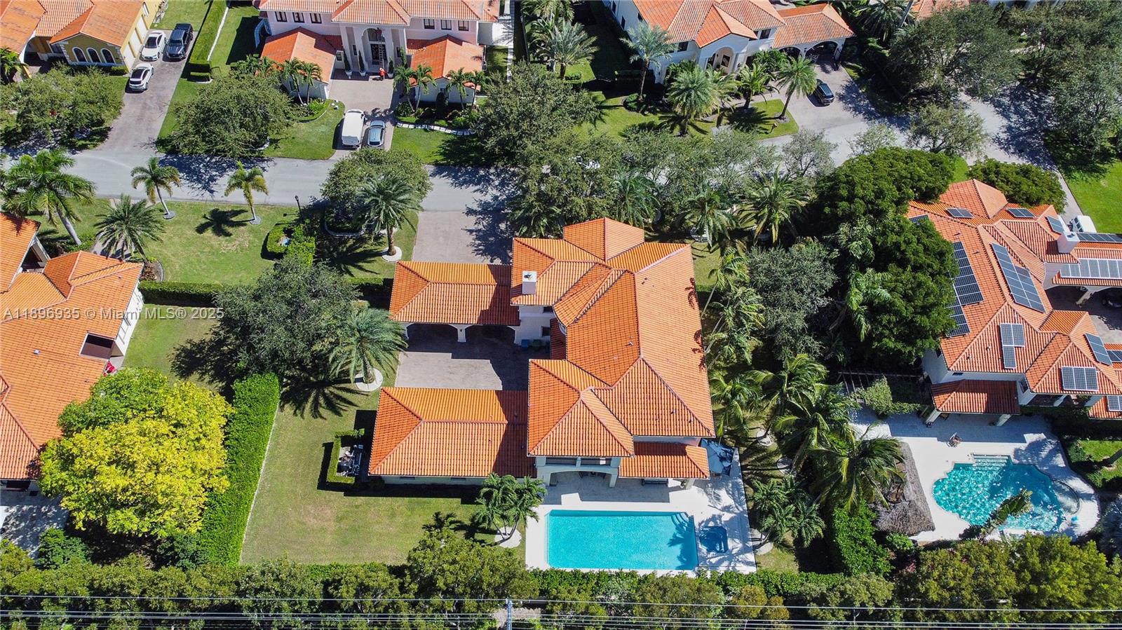 CUTLER CAY - Residential