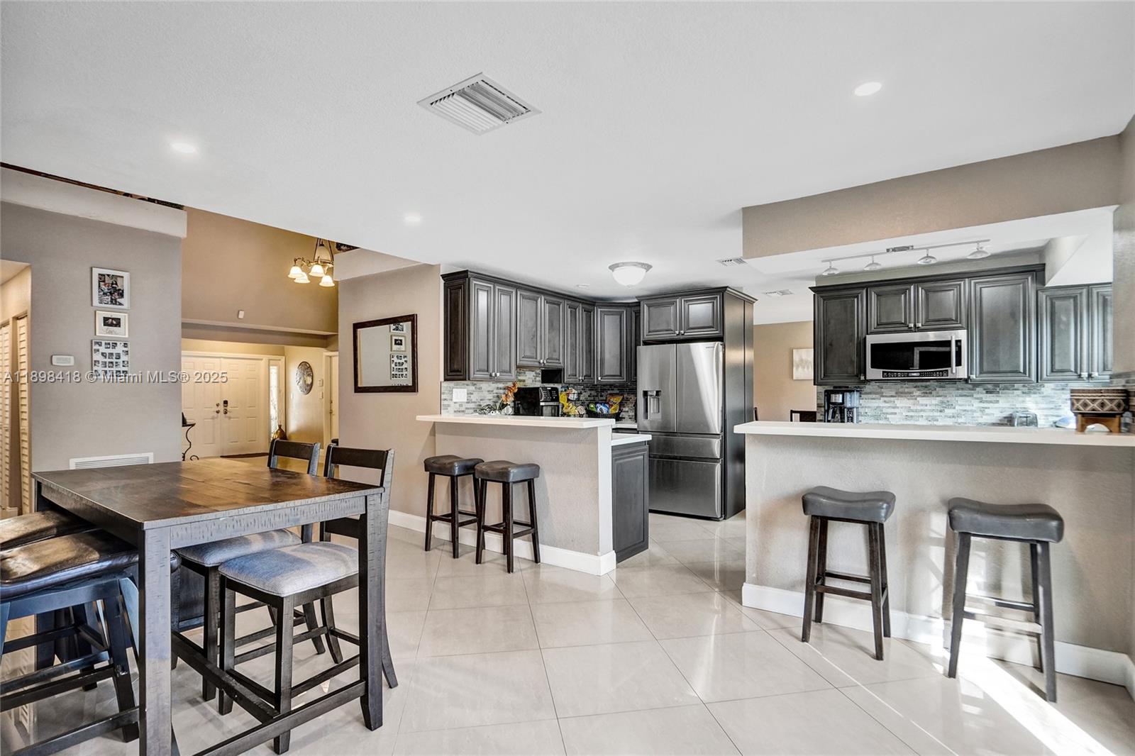 COUNTRY SECTION 1 - Residential