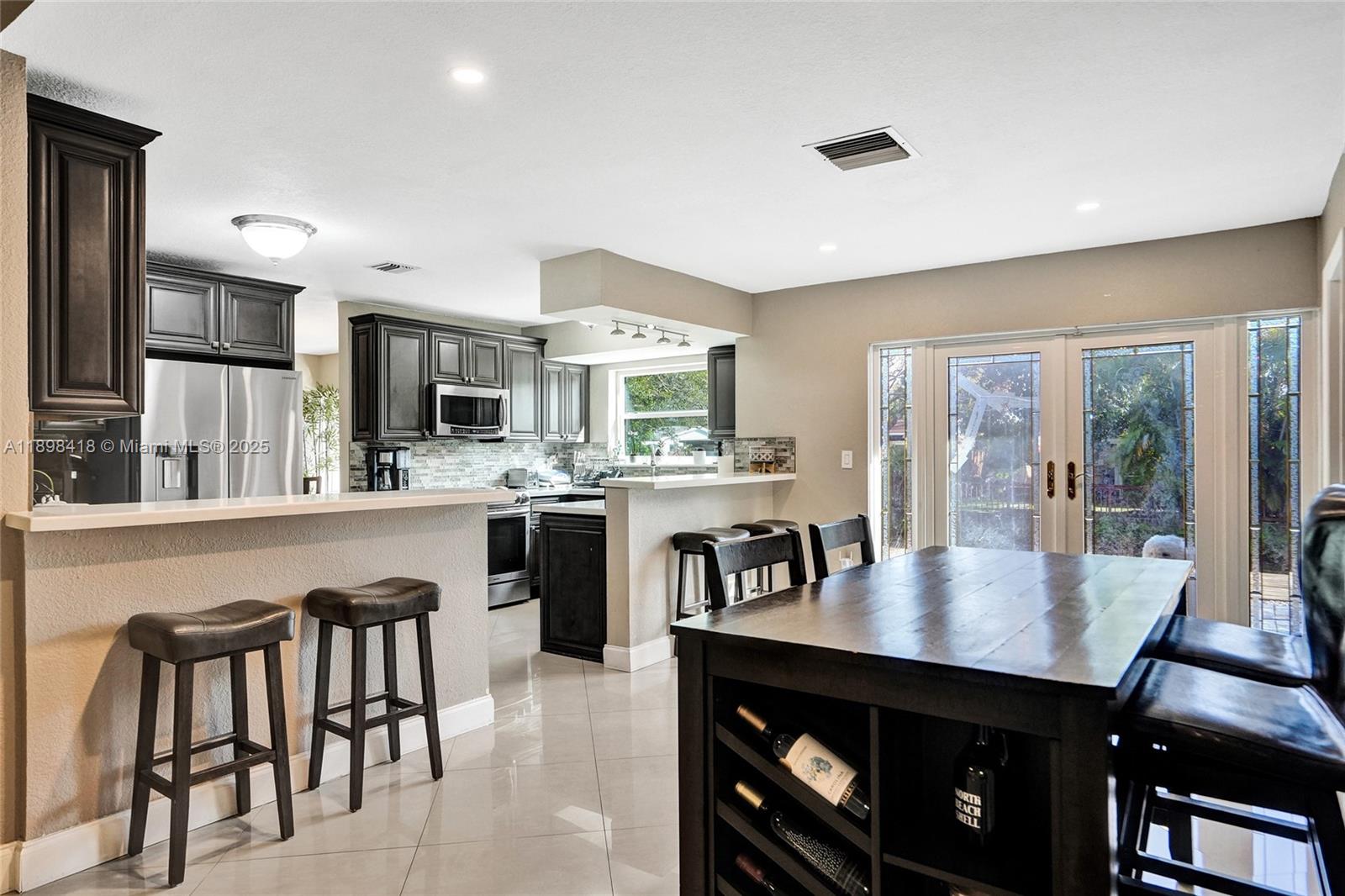 COUNTRY SECTION 1 - Residential