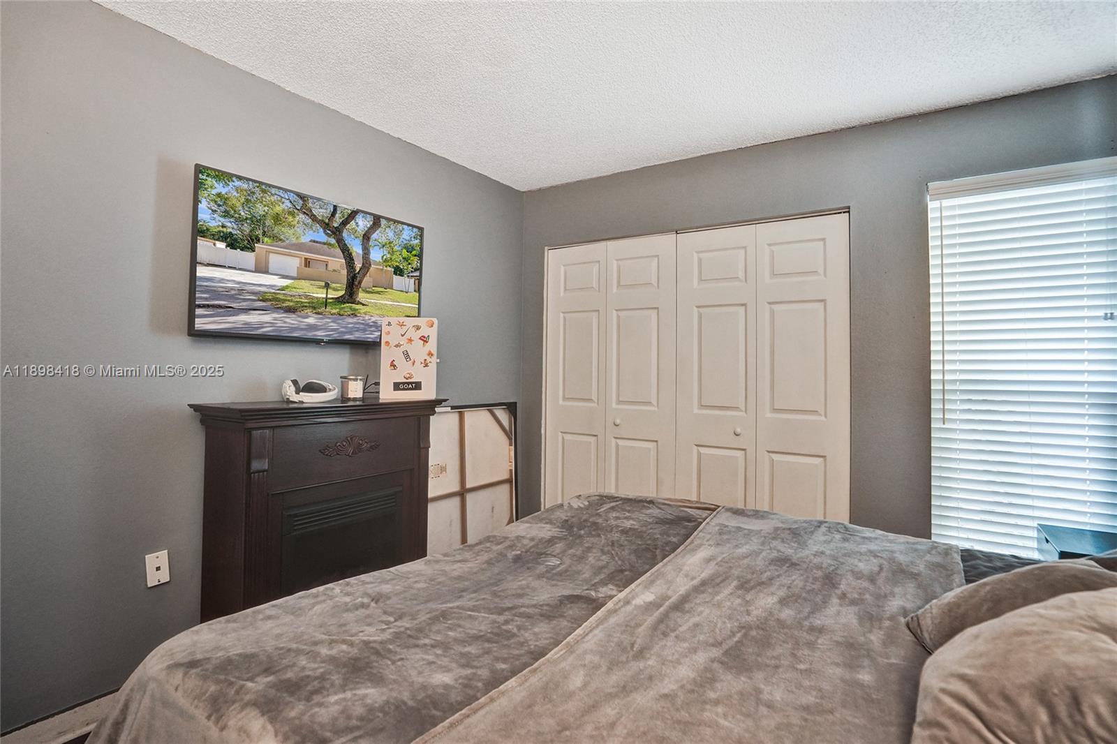 COUNTRY SECTION 1 - Residential