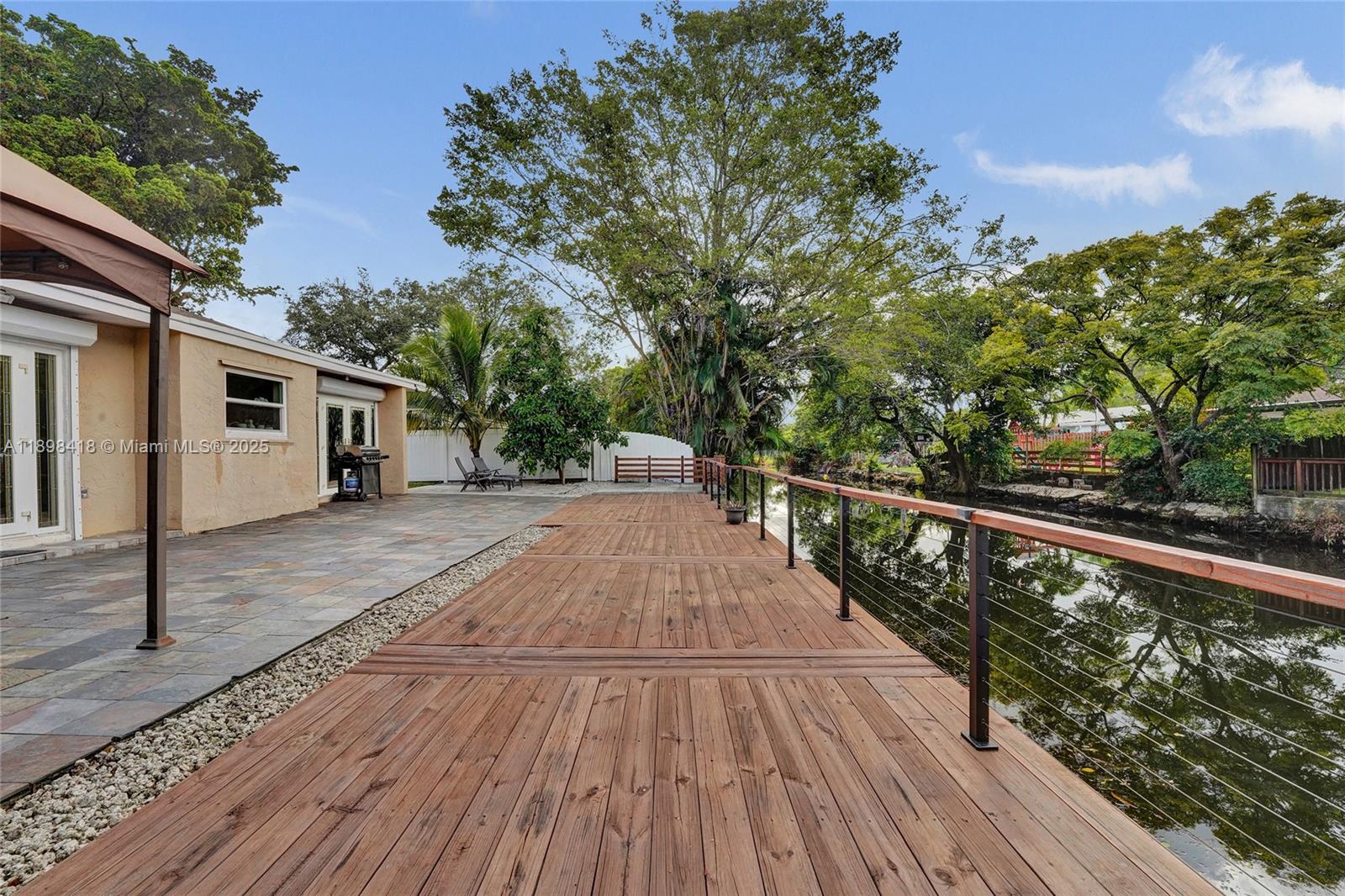 COUNTRY SECTION 1 - Residential