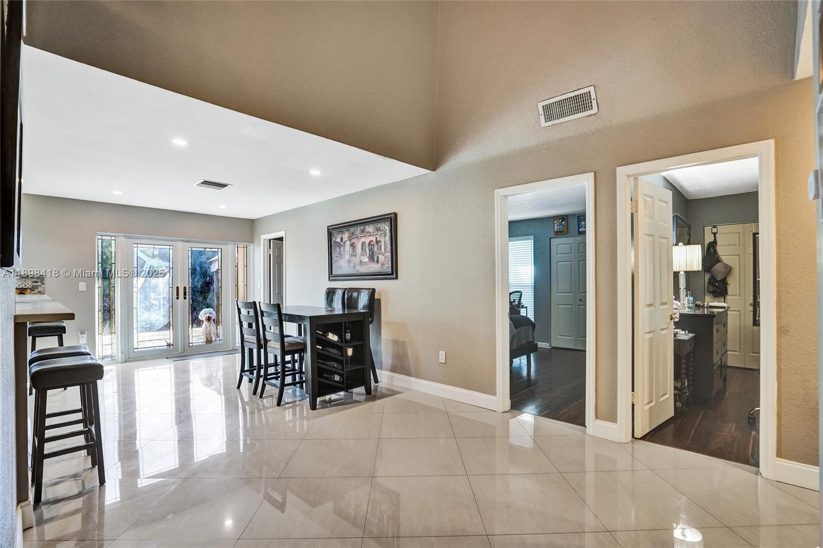 COUNTRY SECTION 1 - Residential