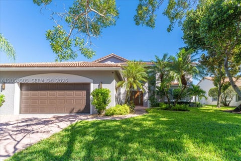 Photo of 347 Fairmont Rd, Weston, FL 33326 (MLS # A12063505)