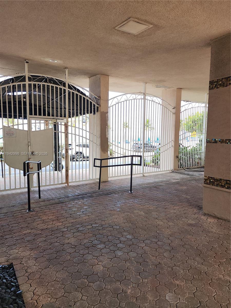 SPRING TIDE APTS CO-OP - Residential Lease