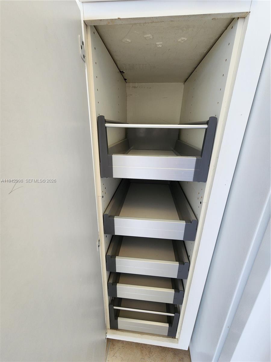 SPRING TIDE APTS CO-OP - Residential Lease