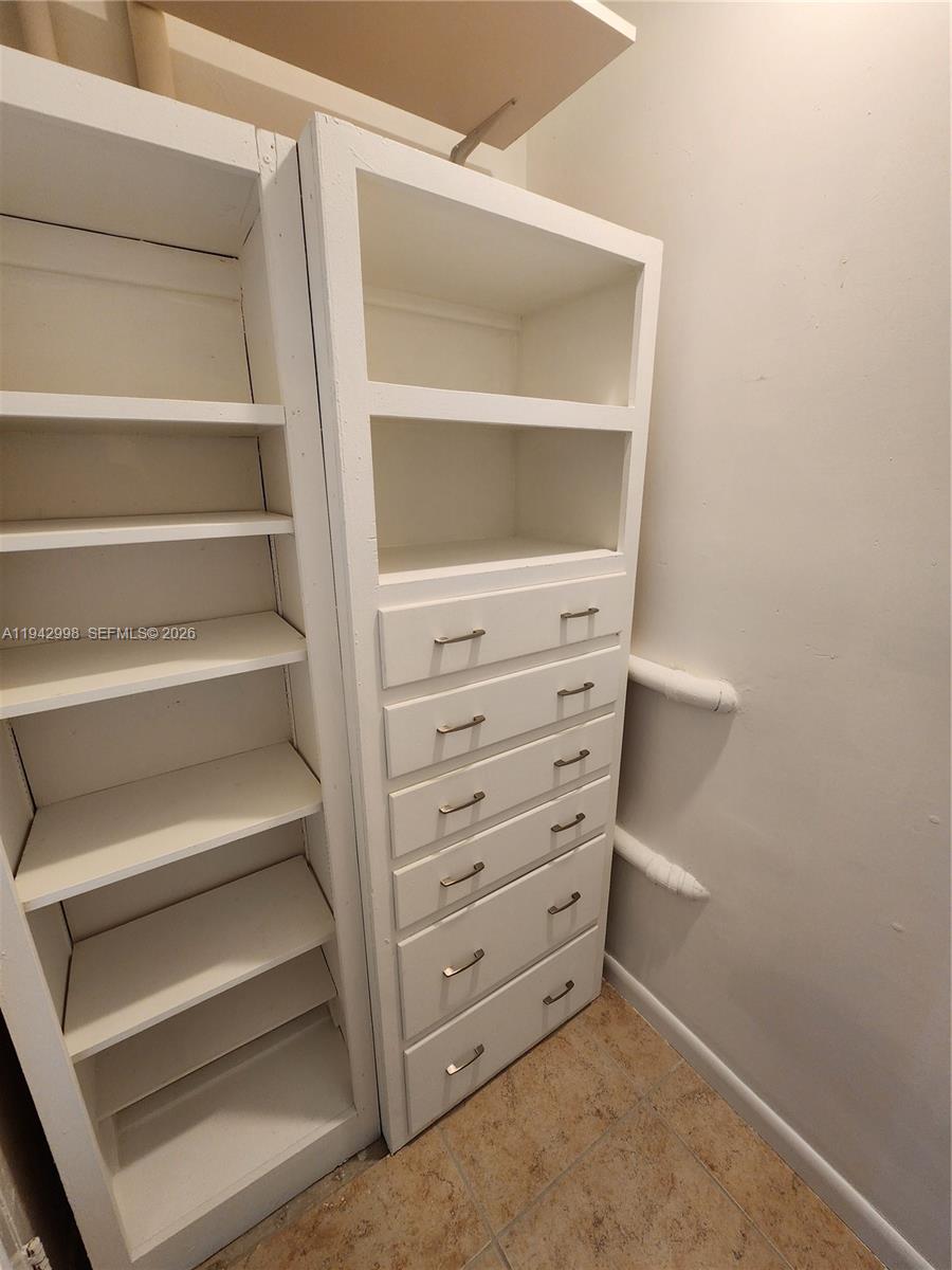 SPRING TIDE APTS CO-OP - Residential Lease