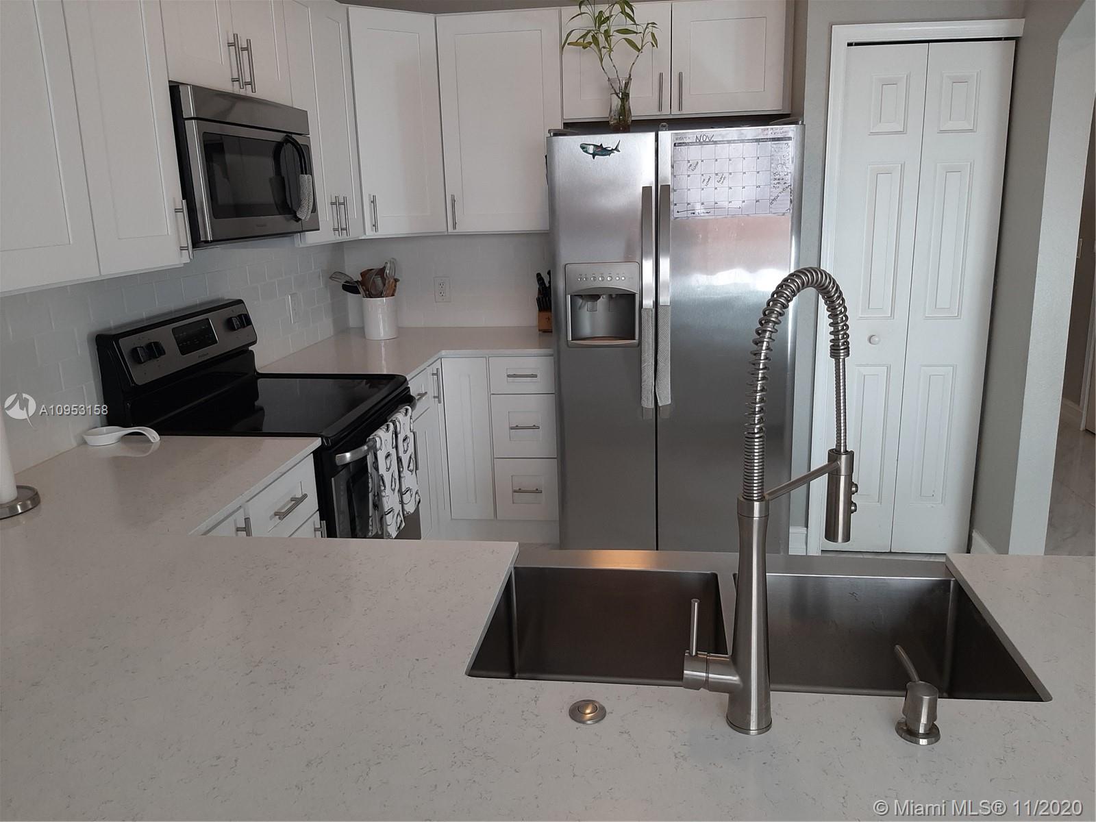 VILLAS AT NAUTICA THREE C - Residential