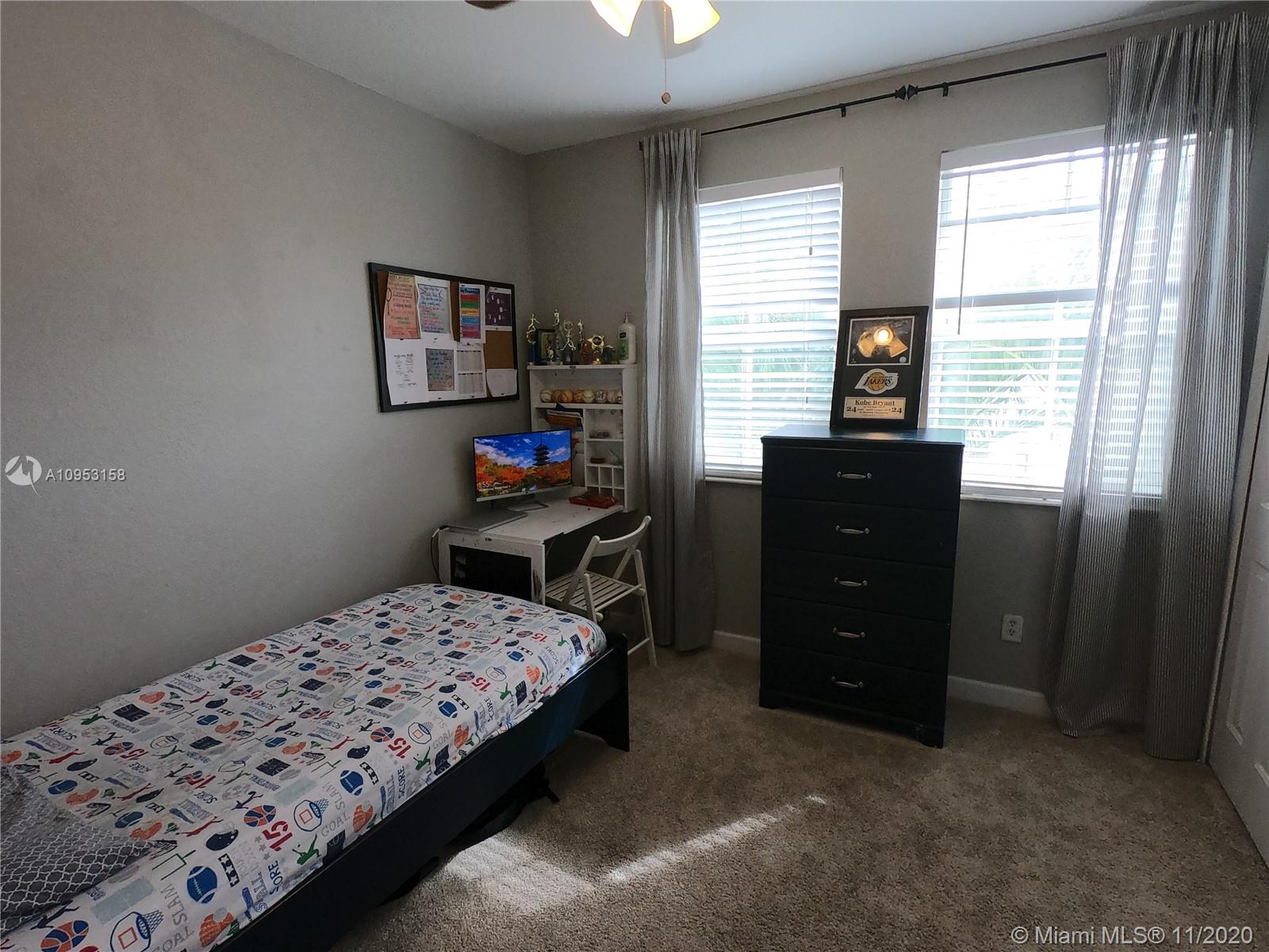 VILLAS AT NAUTICA THREE C - Residential