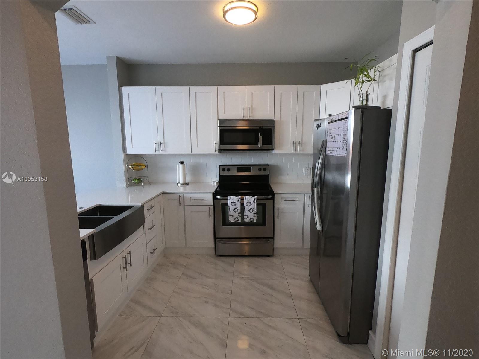 VILLAS AT NAUTICA THREE C - Residential