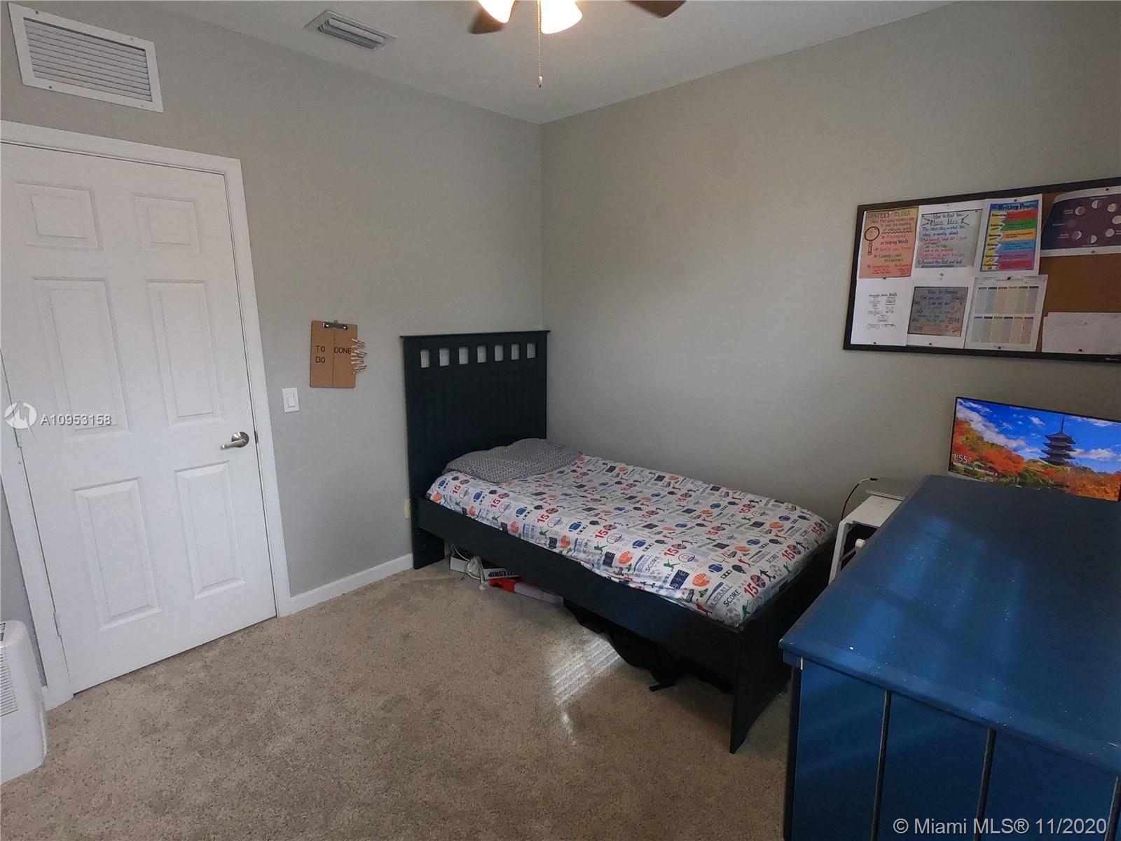 VILLAS AT NAUTICA THREE C - Residential