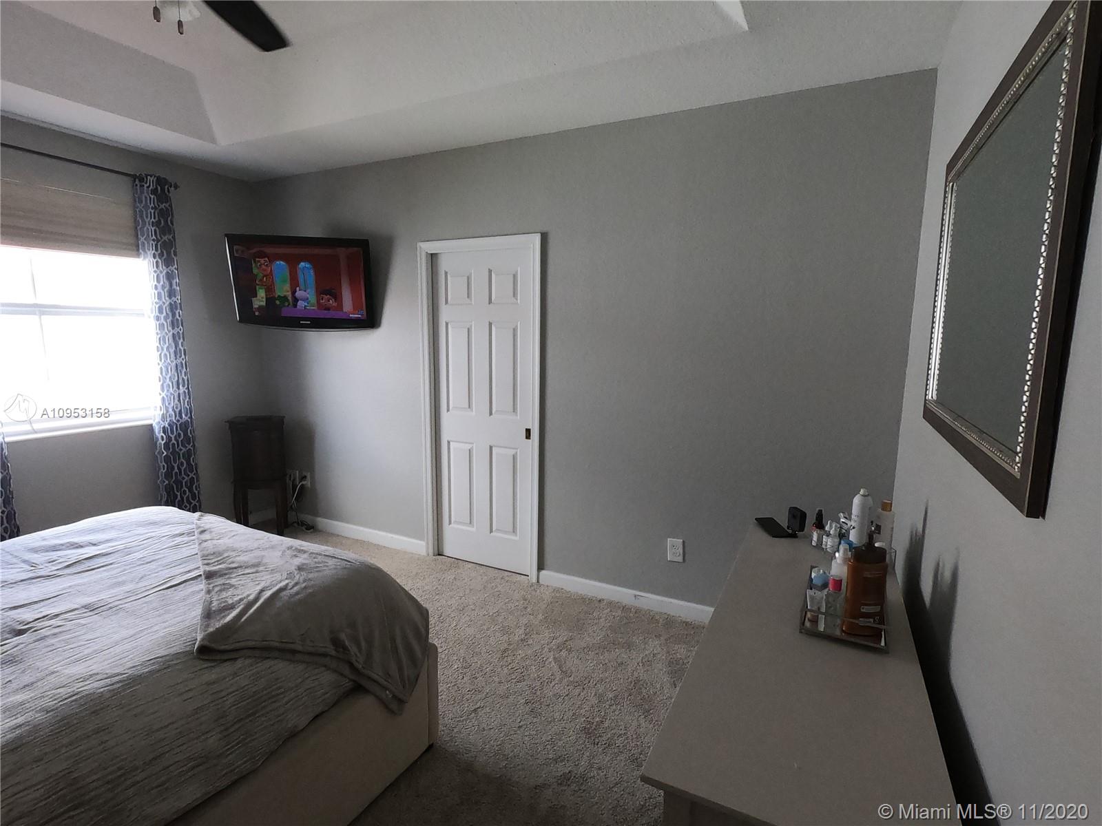 VILLAS AT NAUTICA THREE C - Residential