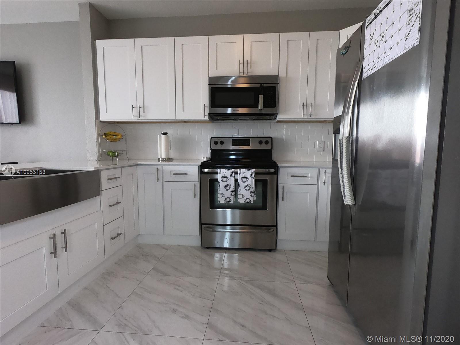 VILLAS AT NAUTICA THREE C - Residential