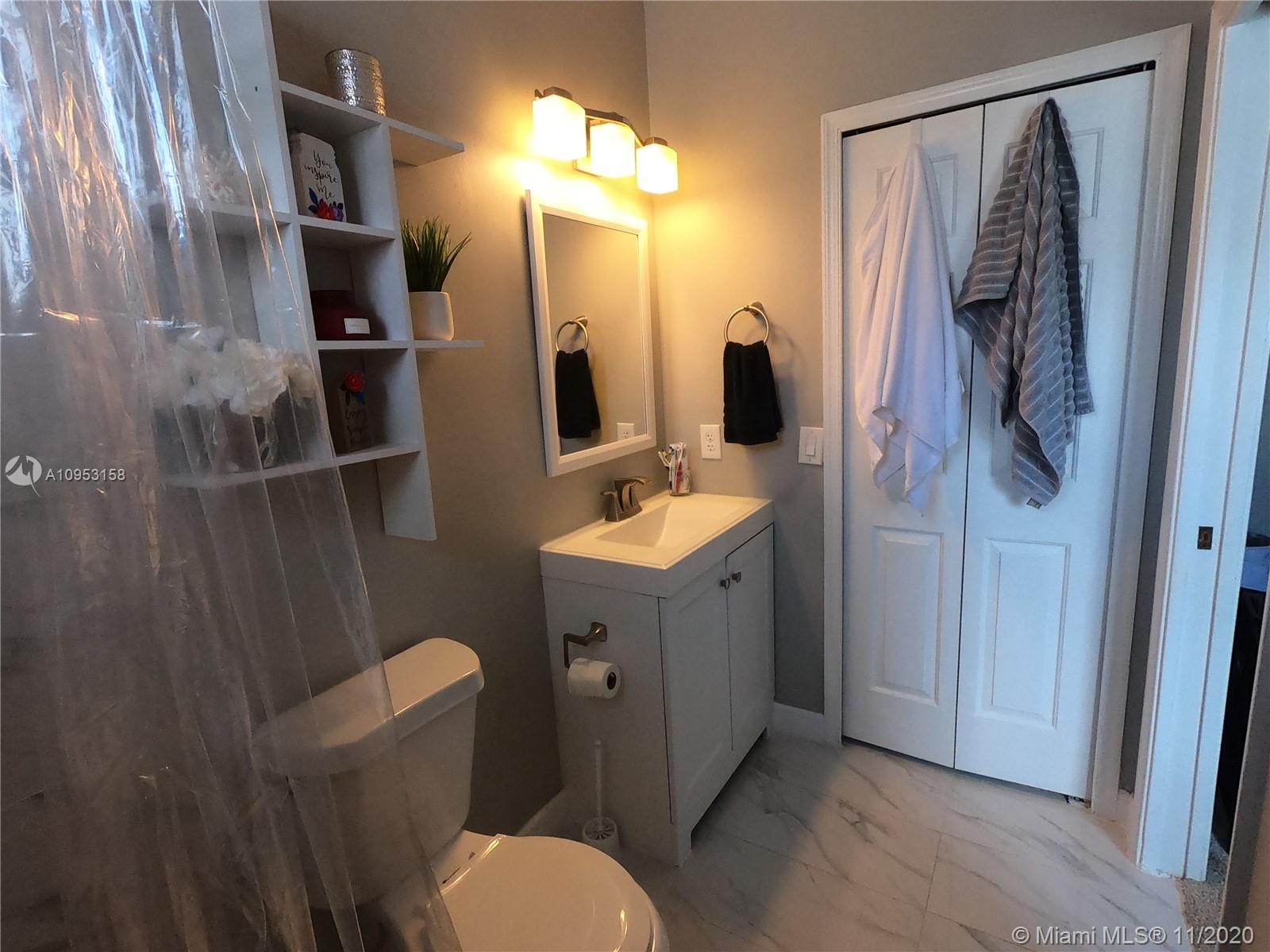 VILLAS AT NAUTICA THREE C - Residential