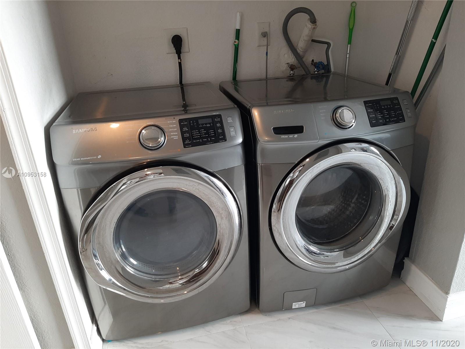 VILLAS AT NAUTICA THREE C - Residential