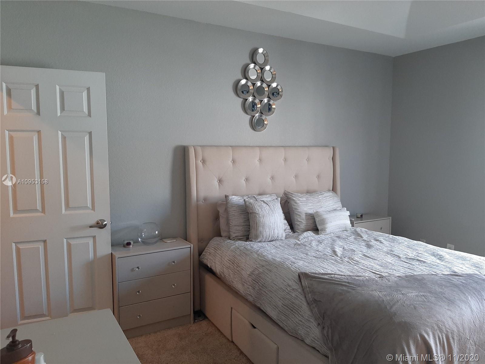 VILLAS AT NAUTICA THREE C - Residential