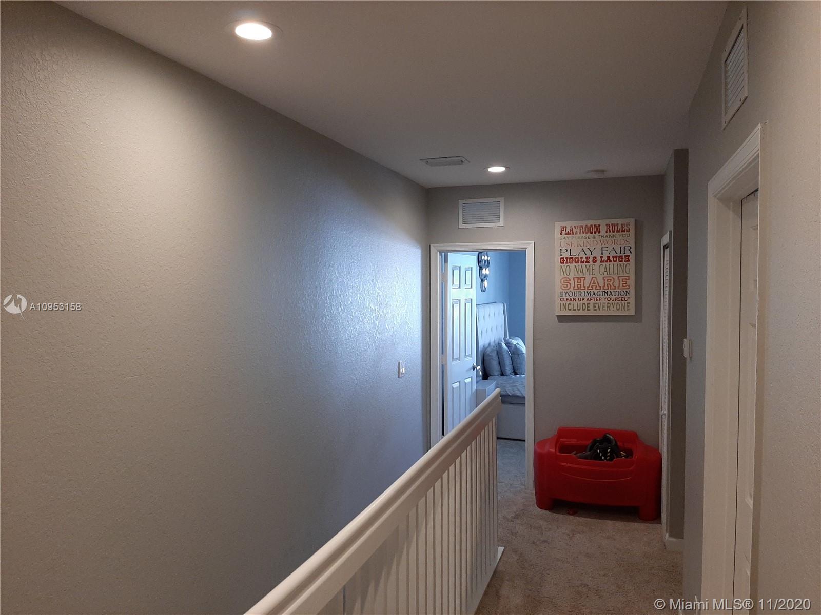 VILLAS AT NAUTICA THREE C - Residential