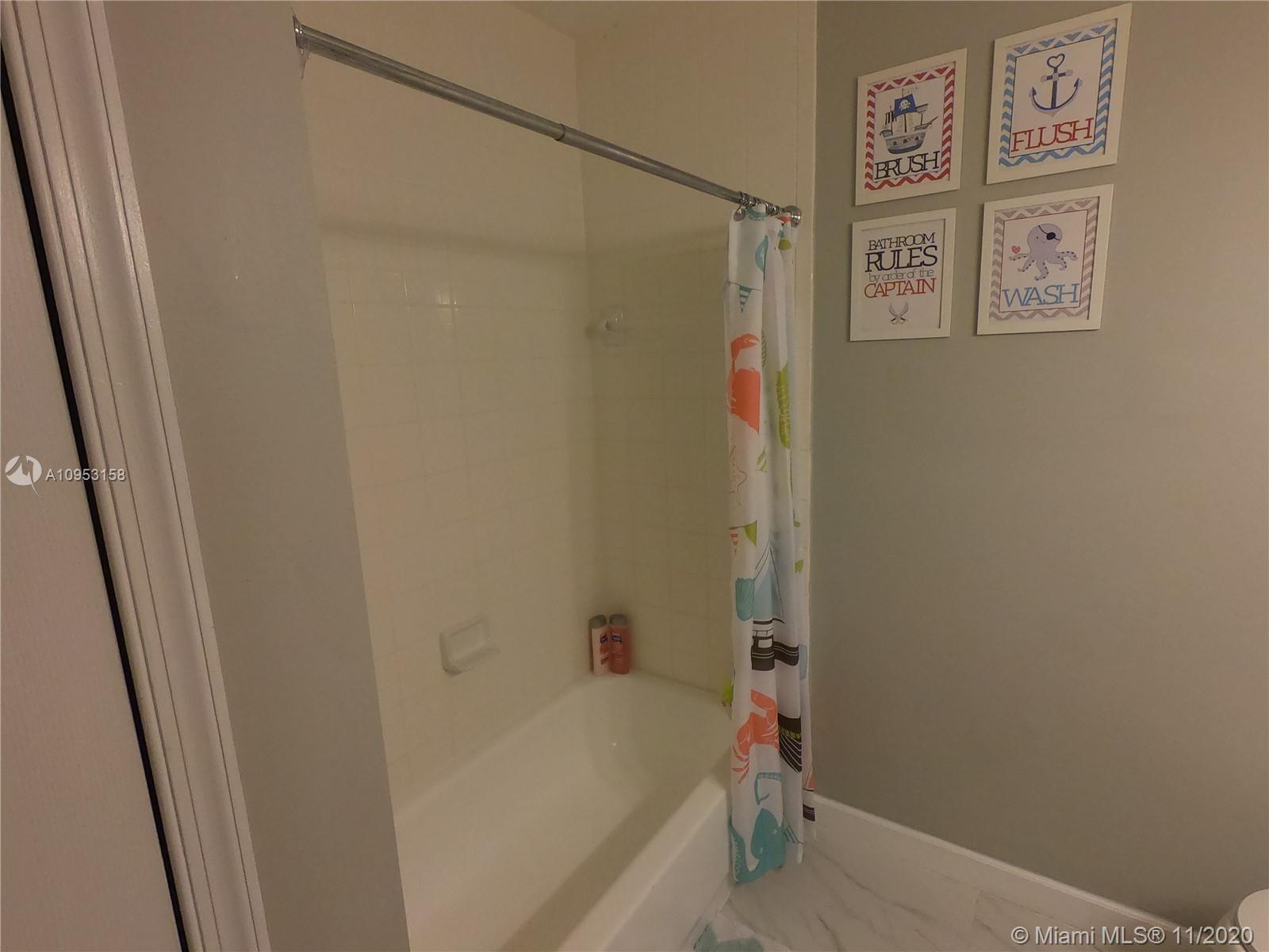 VILLAS AT NAUTICA THREE C - Residential