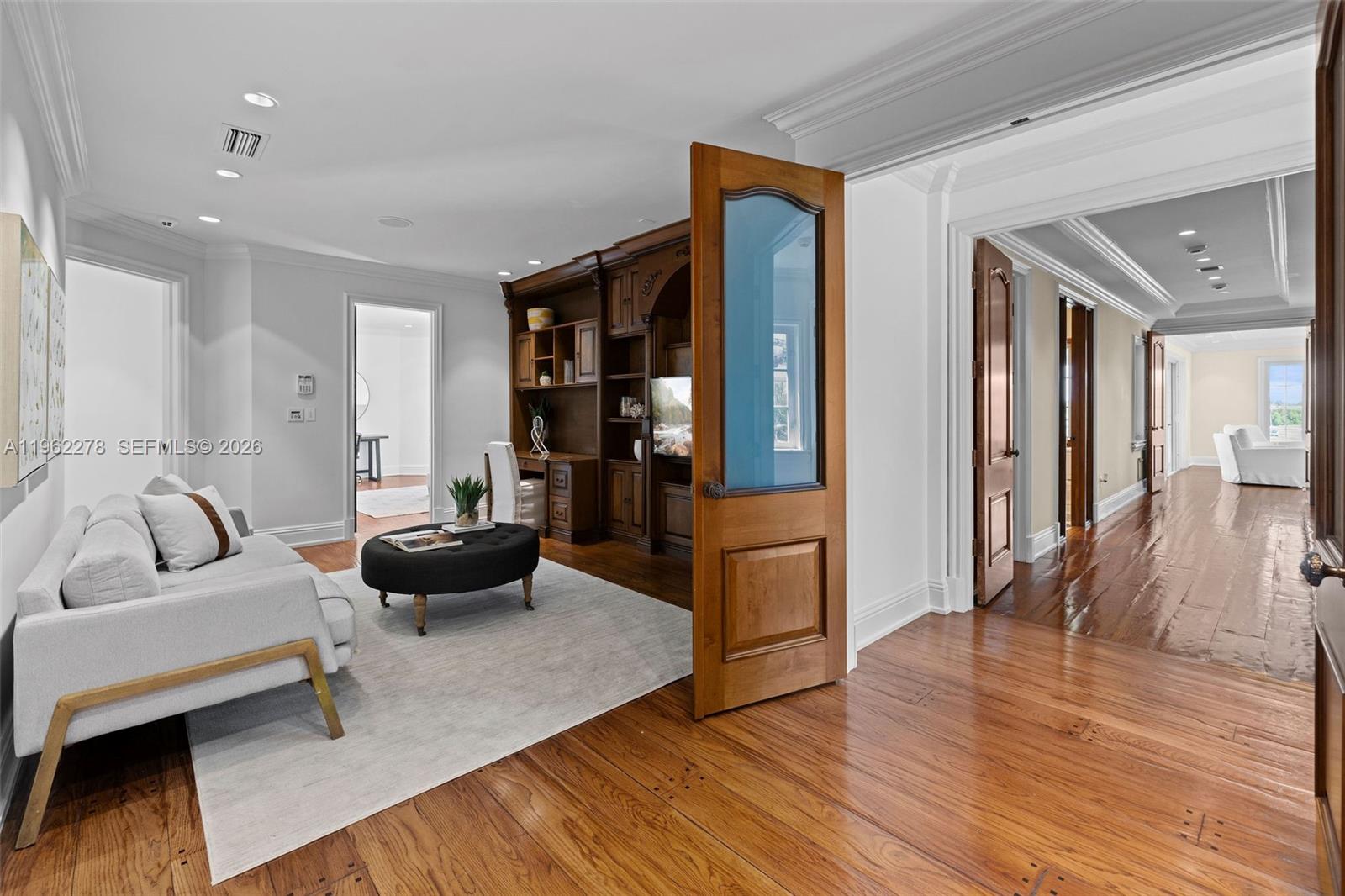 DEERING BAY VILLAS - Residential