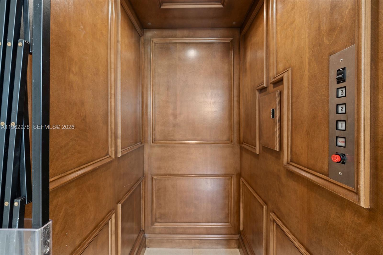 DEERING BAY VILLAS - Residential