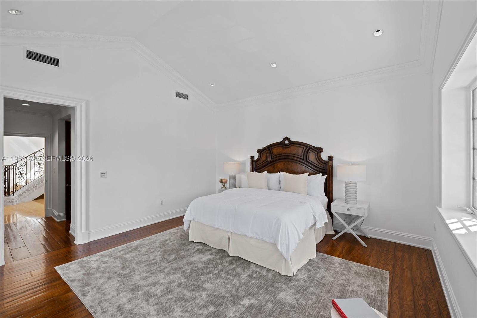 DEERING BAY VILLAS - Residential