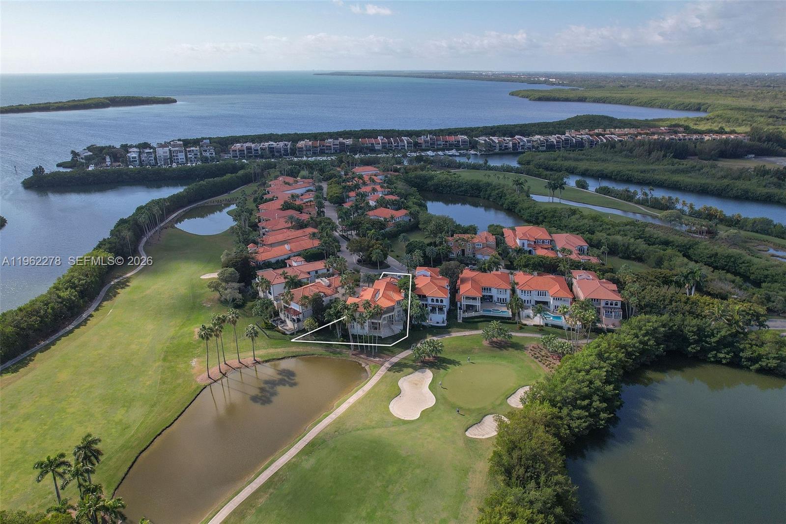 DEERING BAY VILLAS - Residential