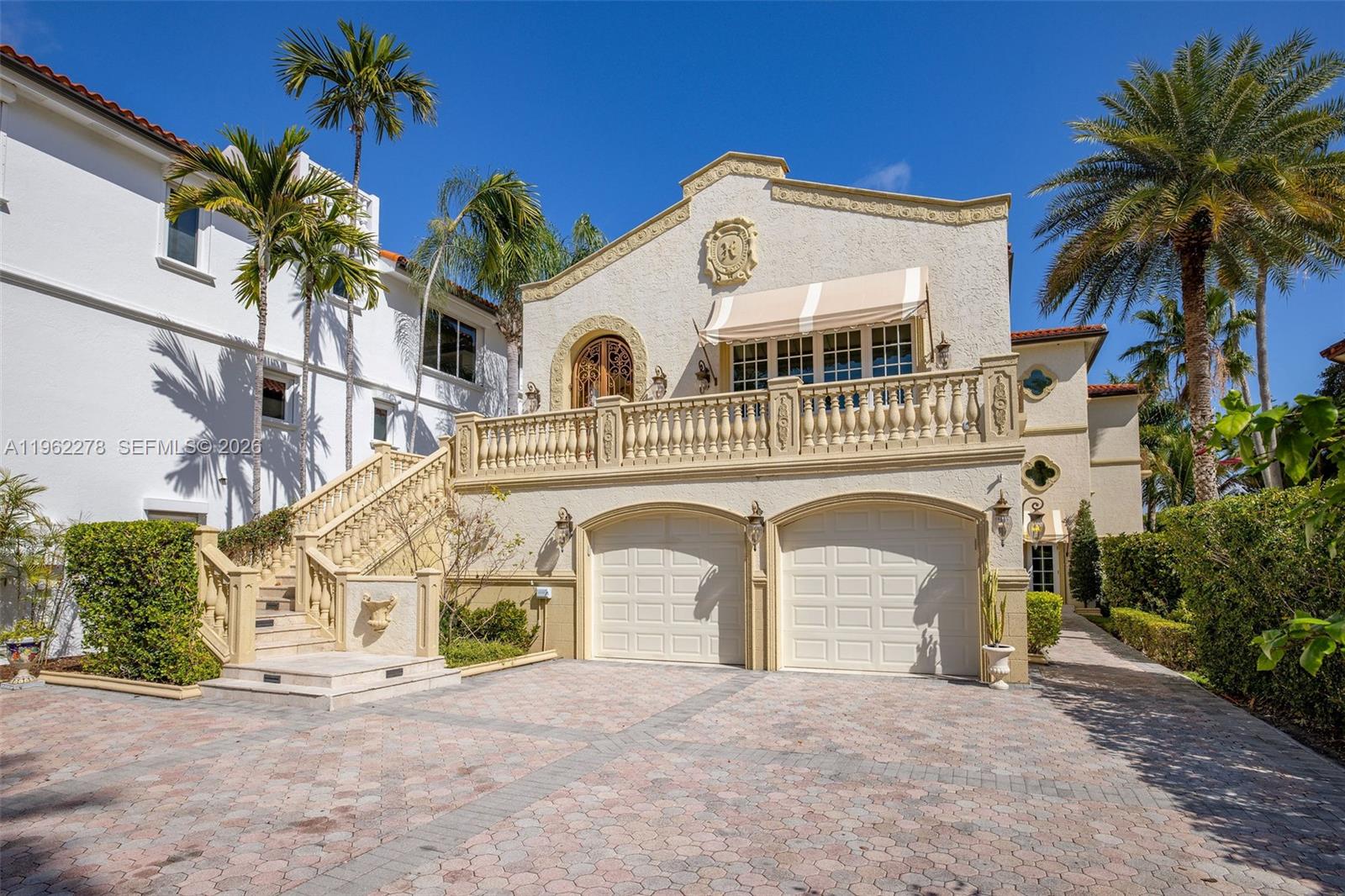 DEERING BAY VILLAS - Residential