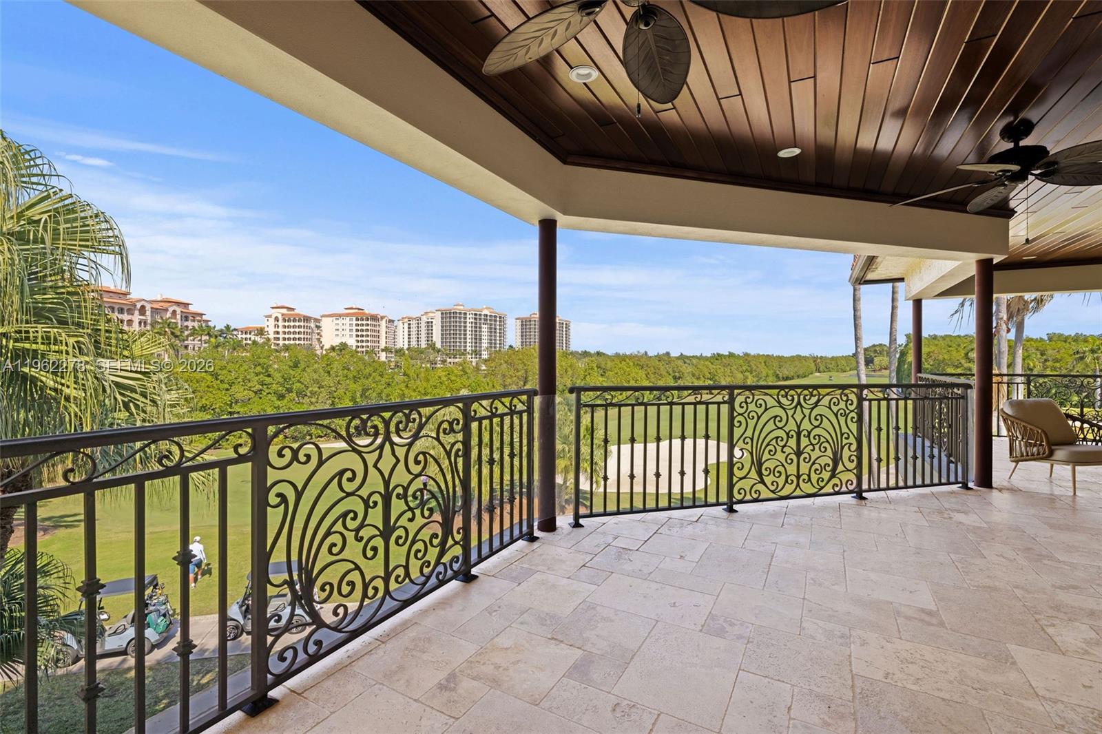 DEERING BAY VILLAS - Residential