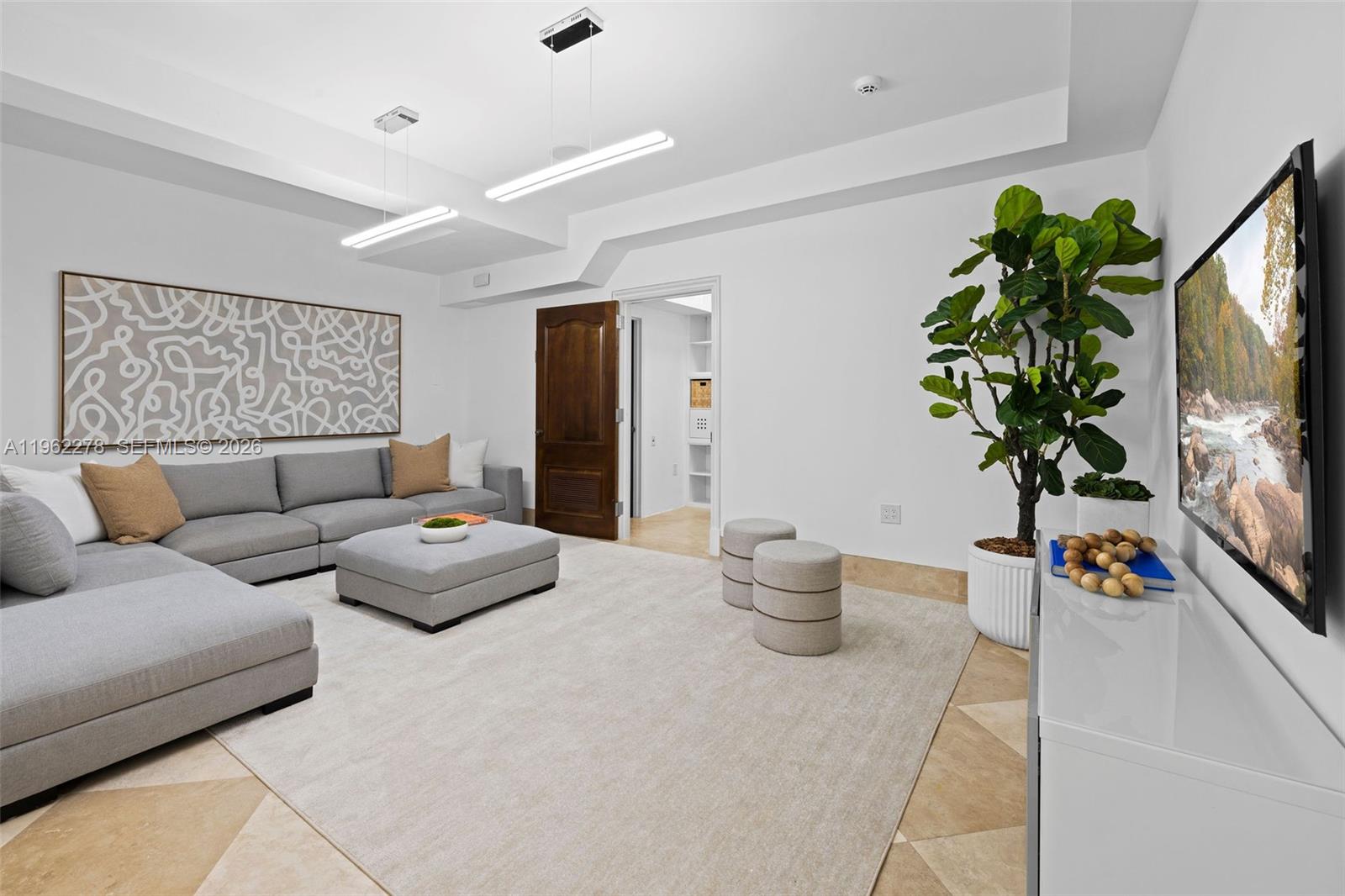 DEERING BAY VILLAS - Residential