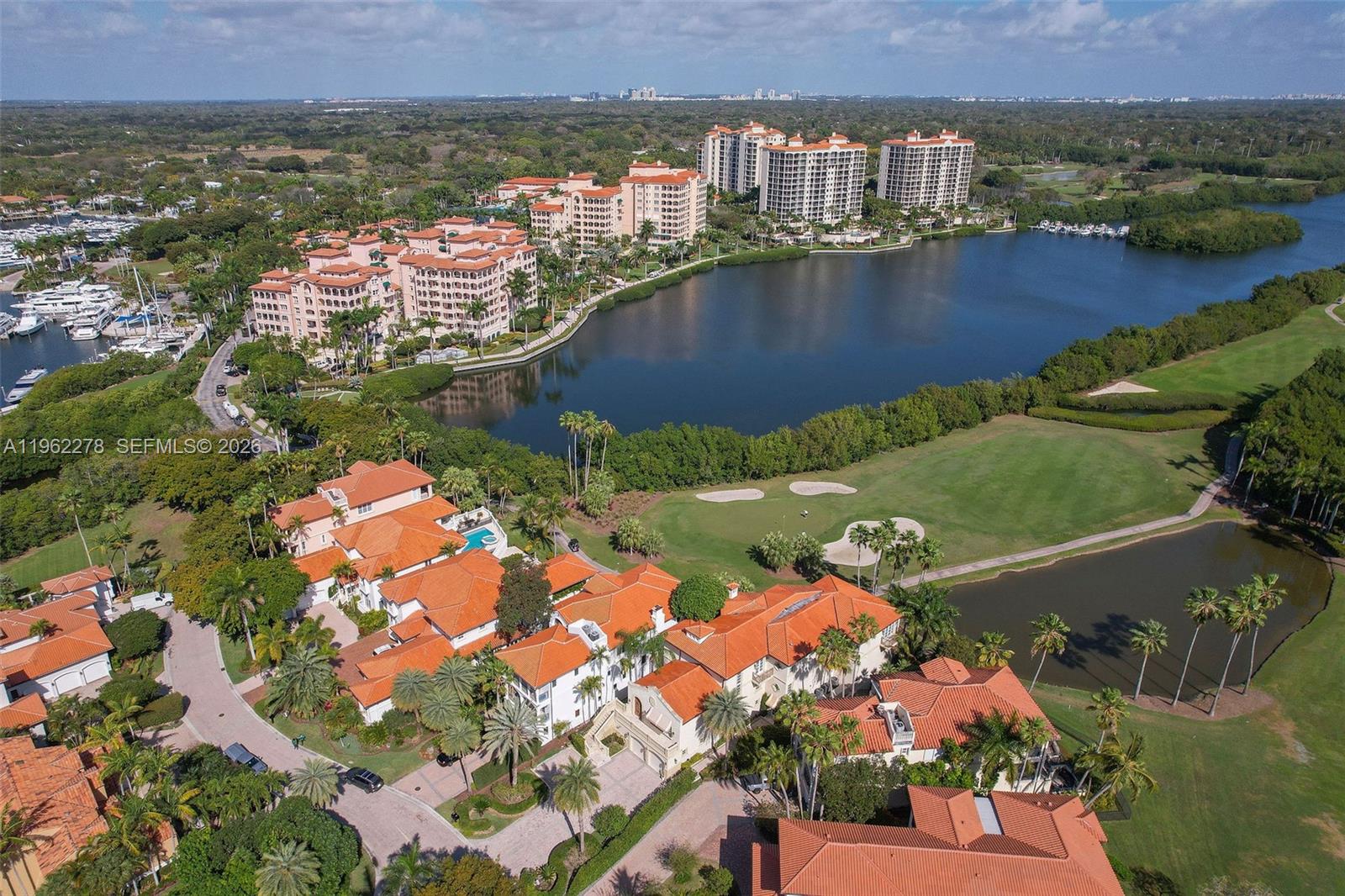 DEERING BAY VILLAS - Residential